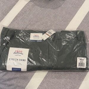 🆕 Izod men’s pants 42/30